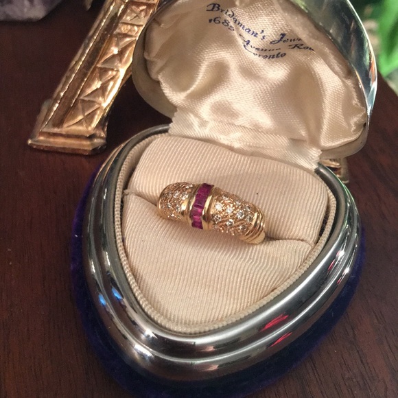 14k gold Diamond & Ruby wedding Band - Picture 10 of 10
